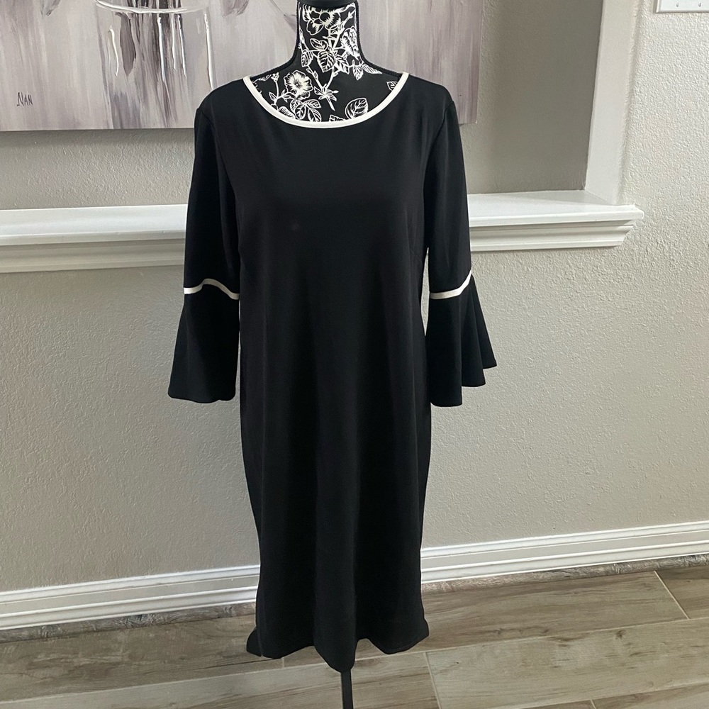 Black and White Dress w Bell Sleeves